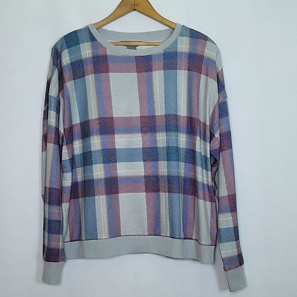 Natural Reflections Tops - Natural Reflections Grey Plaid Long Sleeve Crew Size Large L